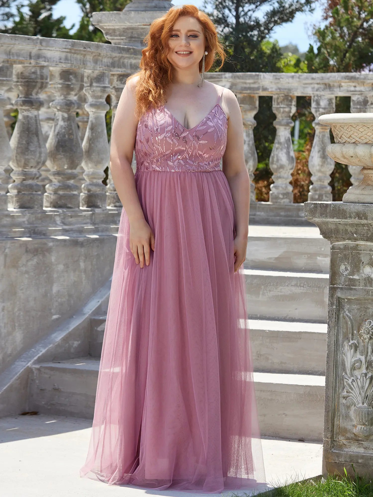 Ever-Pretty Flash Sale Soft Spaghetti Straps V-Neck Embroidery Evening Dress in Chiffon Fabric for Women'S Formal Wear with Beaded Belt and Concealed Zipper 50090